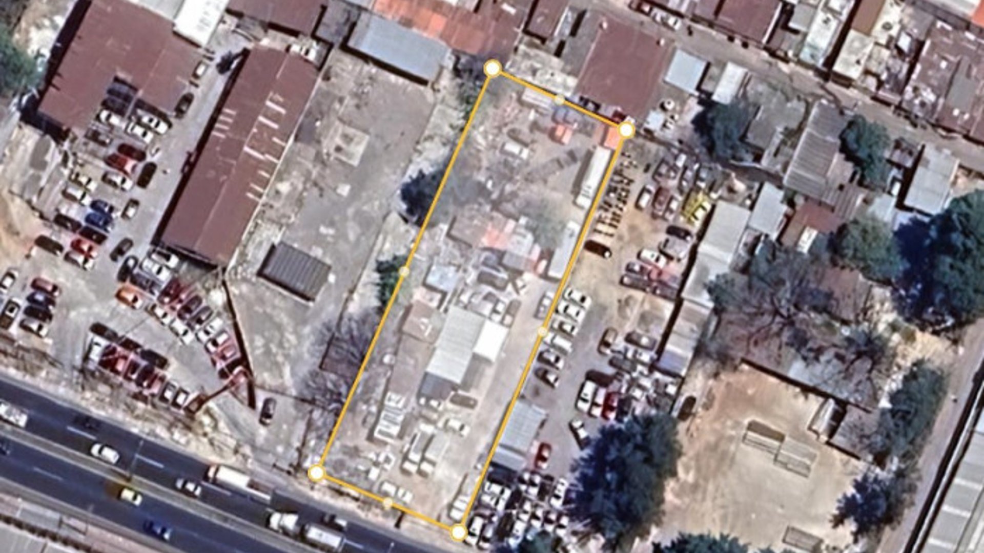 Terreno Comercial en Renta en Villa Nueva Guatemala - Miniatura 4