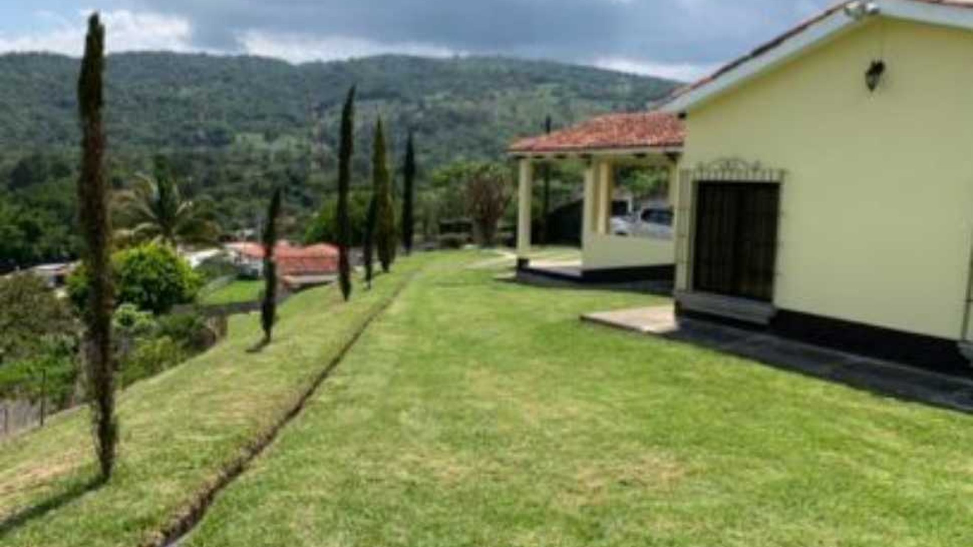 Casa en Venta. Santa Cruz Naranjo Santa Rosa. - Miniatura 3