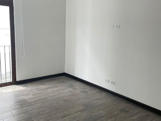 APARTAMENTO EN RENTA – EDIFICIO LIRIOS DE CAYALÁ | ZONA 16 - Image 5