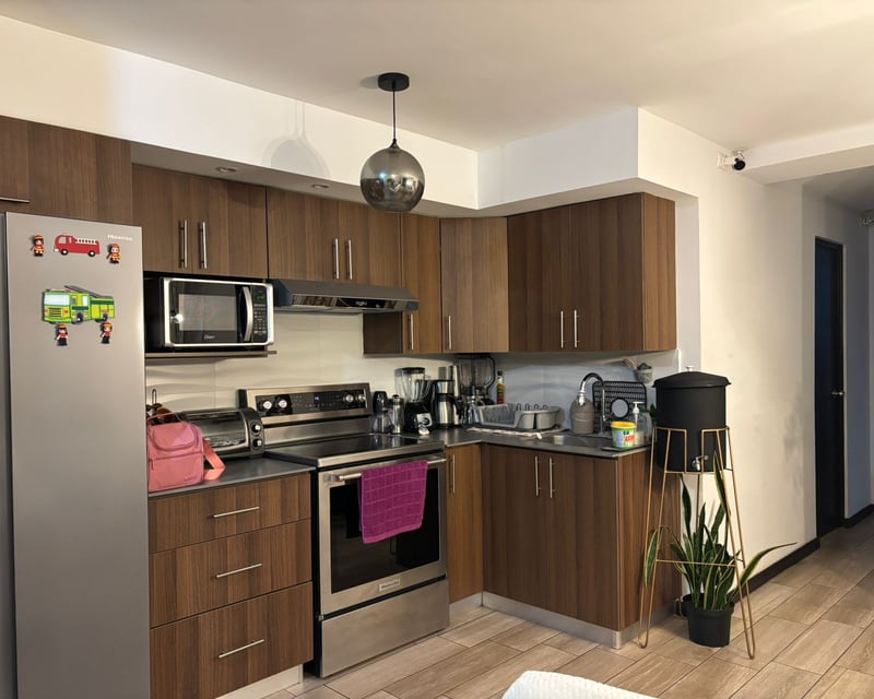 Apartamento amueblado- 3 habitaciones en zona 1 de Mixco Ref-5864