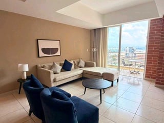 APARTAMENTO AMUEBLADO EN ALQUILER 📍 Edificio Adriatika, Zona 14 - 4