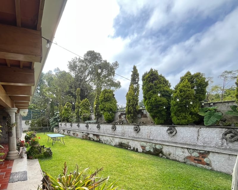Casa en Jacarandas II, Muxbal