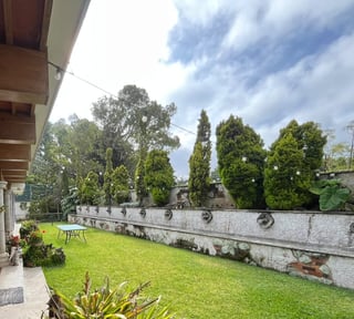 Casa en Jacarandas II, Muxbal