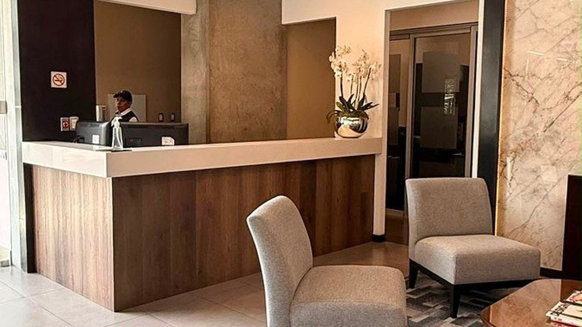 APARTAMENTO AMUEBLADO EN RENTA | TORRE 14, ZONA 14 - Miniatura 19