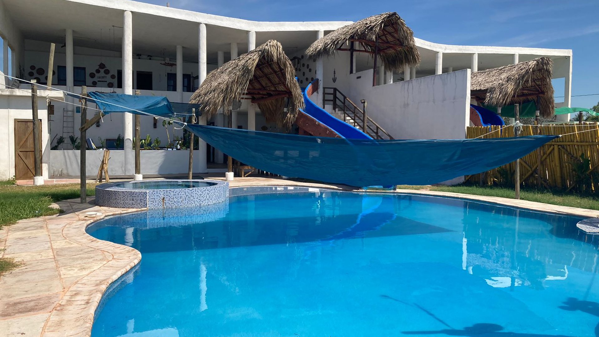 VENTA DE LINDAS VILLAS FRENTE AL MAR - CANDELARIA, MONTERRICO