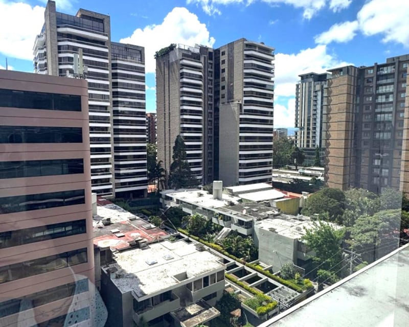 OFICINA EN ALQUILER EN ZONA 10