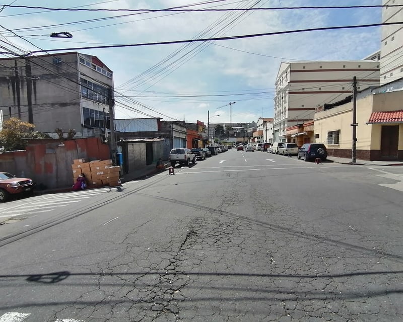 Vendo Derechos de Posesión de Terreno en Zona 1