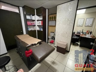 Oficina en Renta, Zona 10 (R8360) - 2