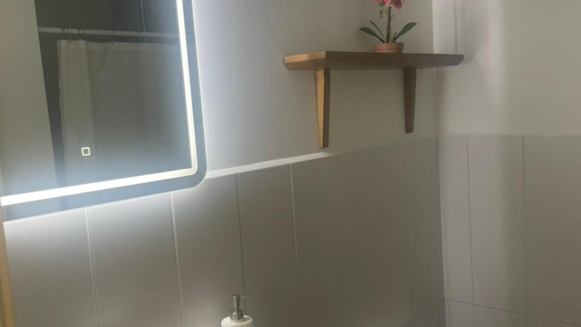 PRECIOSO Y MODERNO APARTAMENTO PARA EXTRENAR ZONA 13 - Miniatura 7