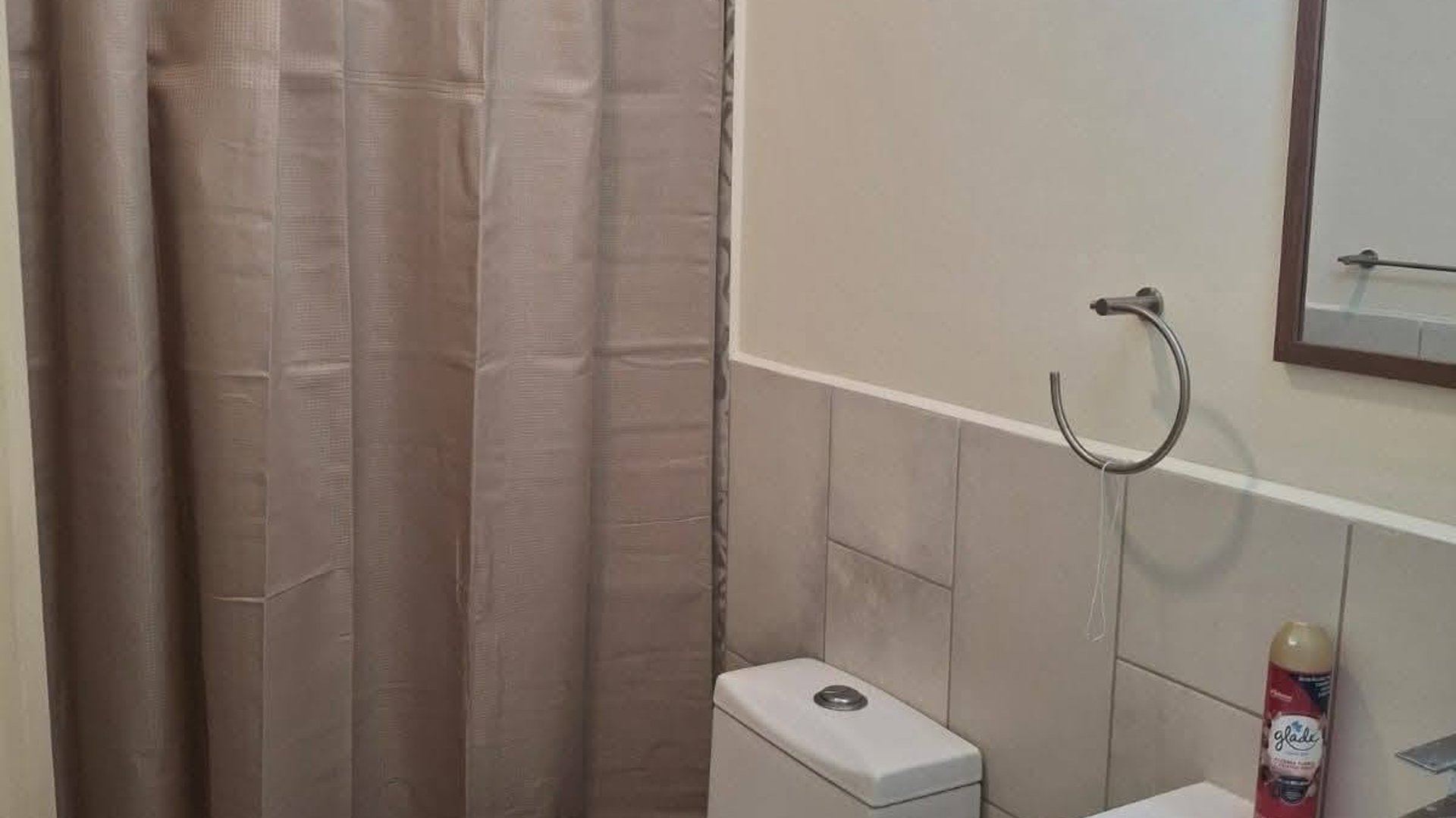 APARTAMENTO AMUEBLADO EN RENTA – ZONA 4    Excelente ubicación en Zona 4 - Miniatura 3