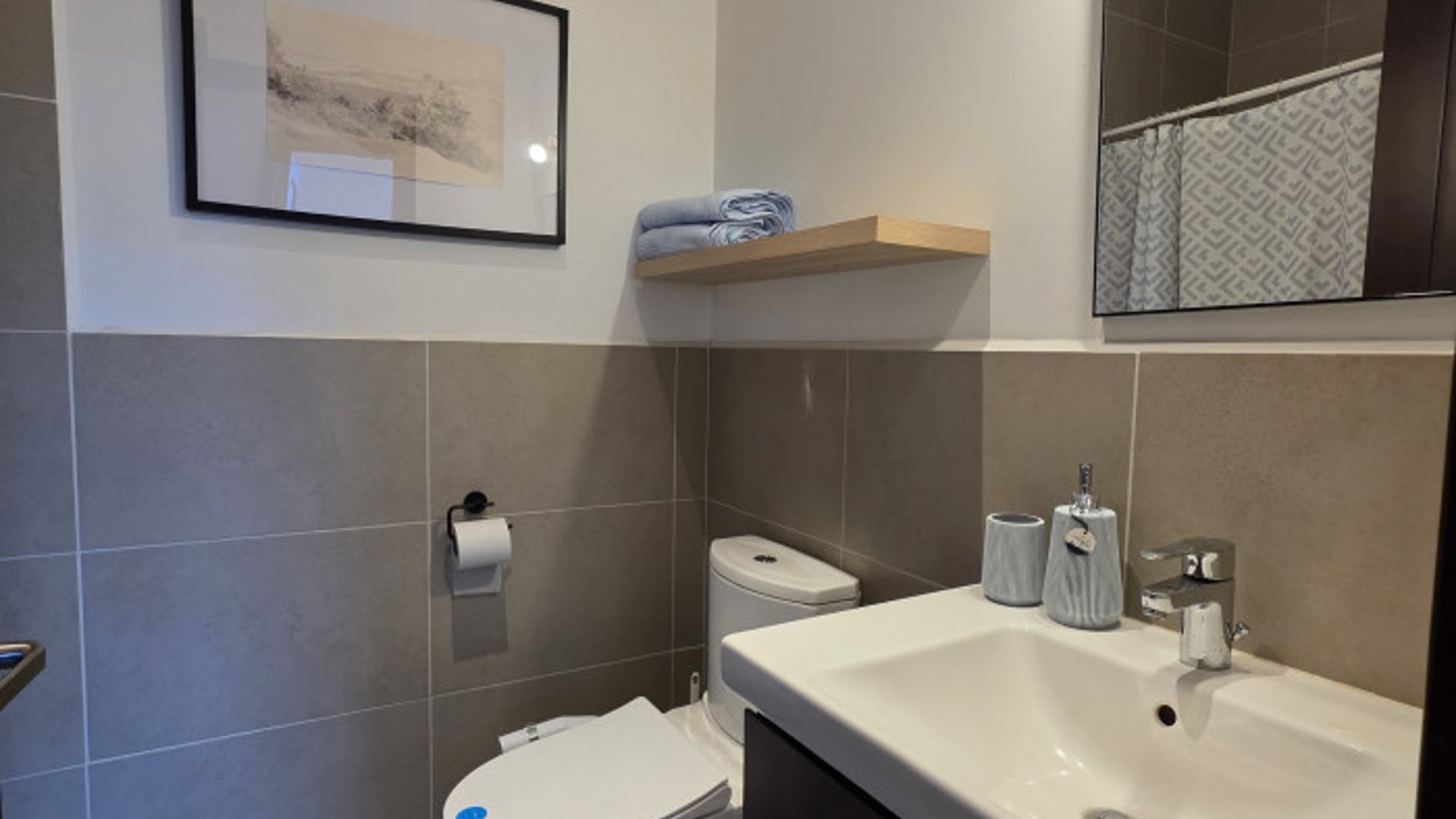 Apartamento amueblado en Alquiler Lirios de Cayala Z.16 - Miniatura 22