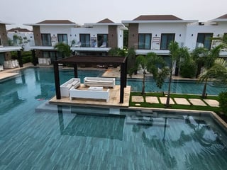 Villa de lujo en venta totalmente amueblada - La Mar - Image 2