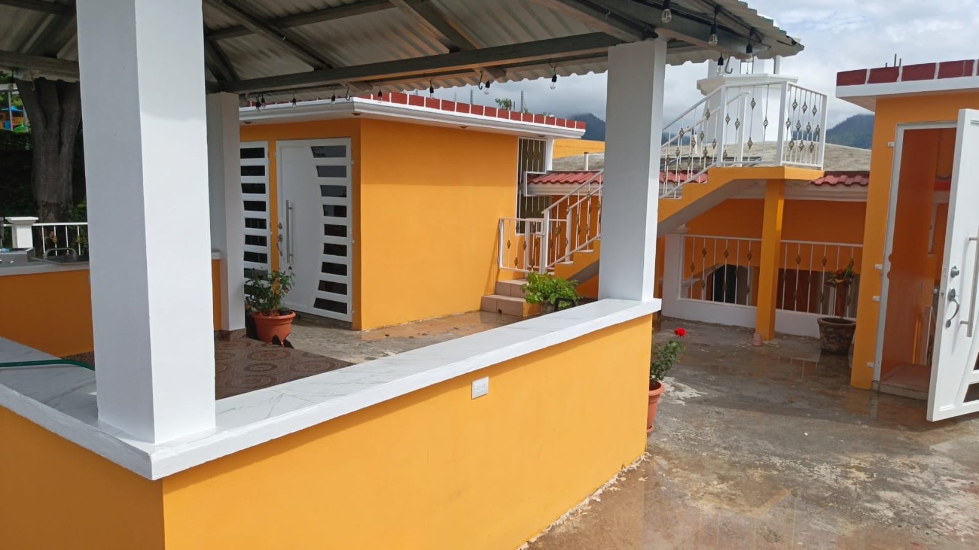 CASA EN RENTA IDEAL PARA OFICINAS O CLINICAS MEDICAS - Miniatura 44