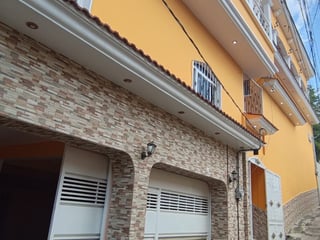 CASA EN RENTA IDEAL PARA OFICINAS O CLINICAS MEDICAS - 4