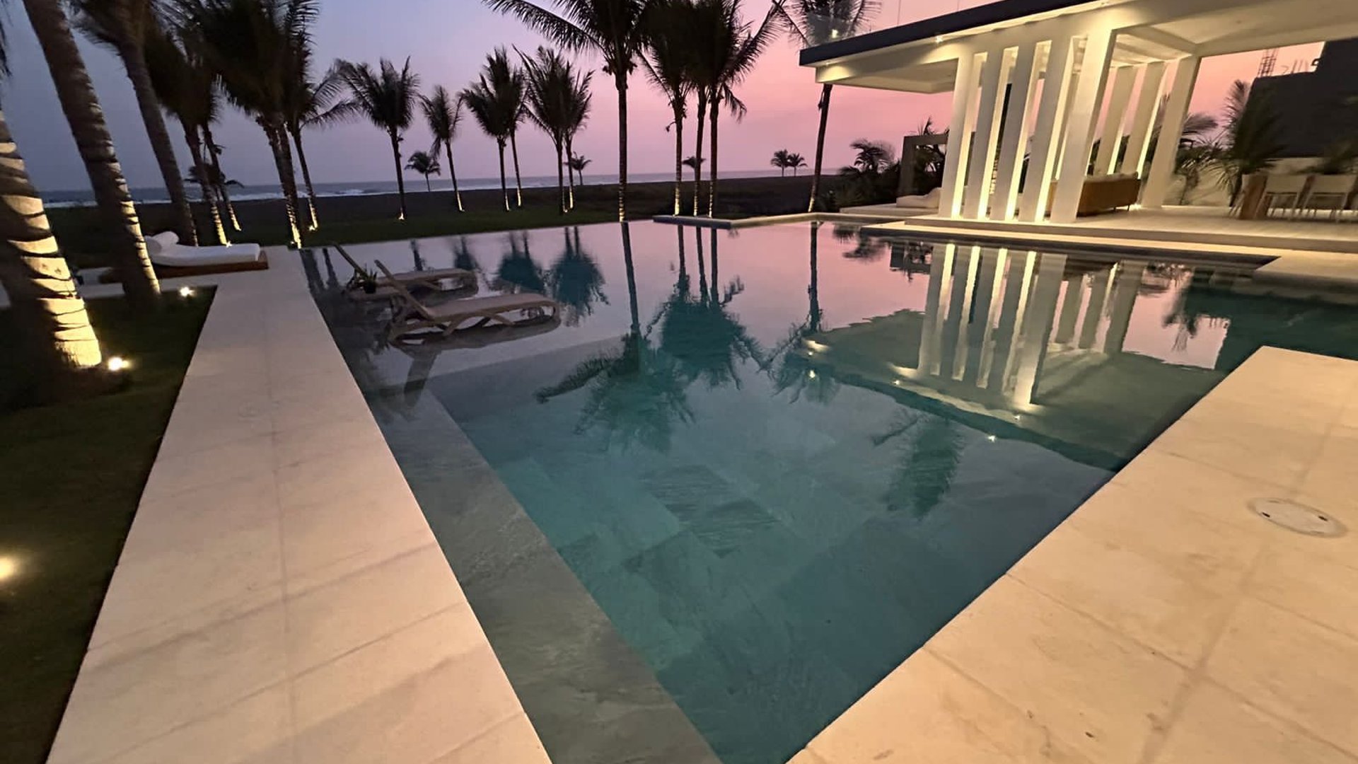 Casa en la playa en venta,  Brisas Juan Gaviota