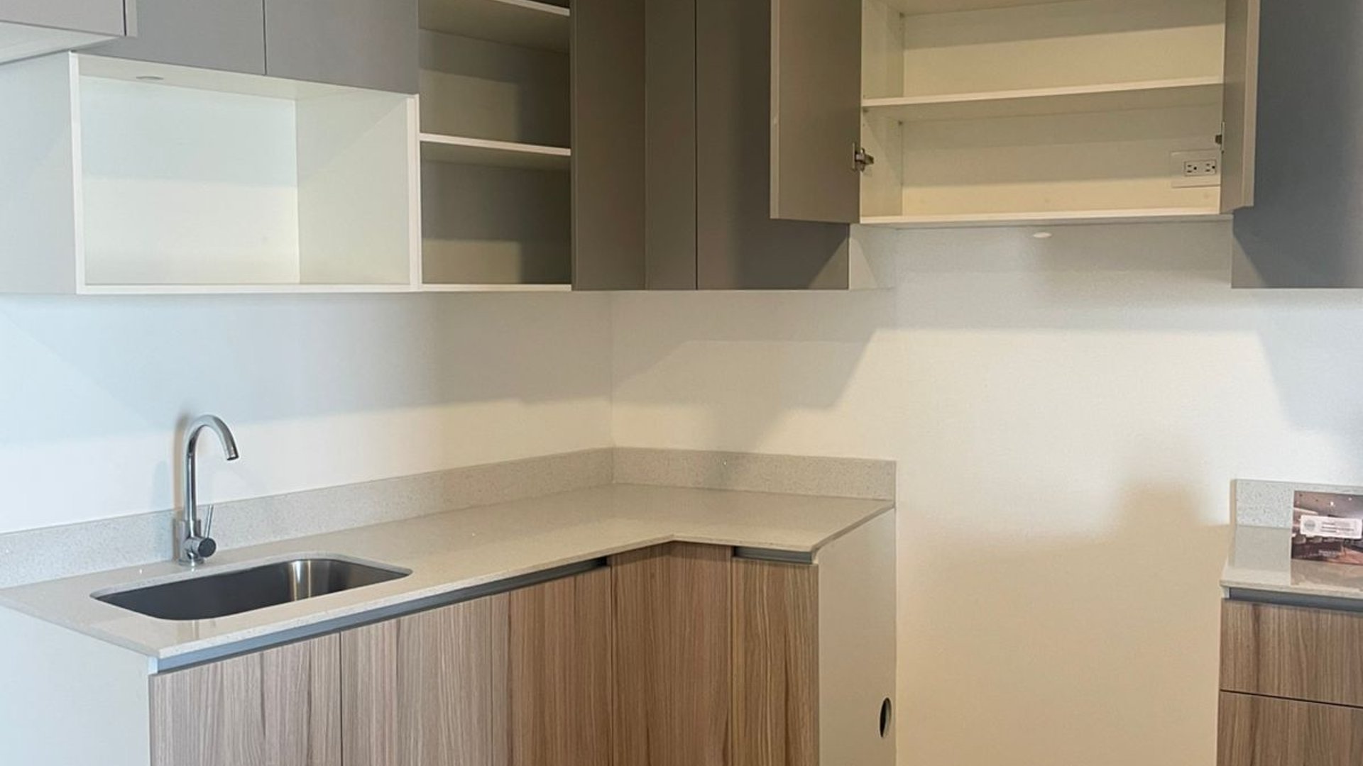 APARTAMENTO NUEVO PARA ESTRENAR ZONA 14 - Miniatura 3