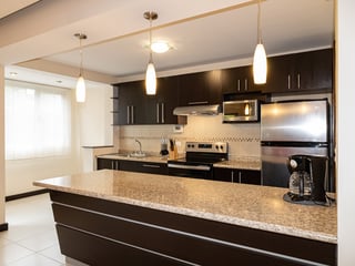 Apartamento amueblado, 2 habitaciones en alquiler zona 10 - 4