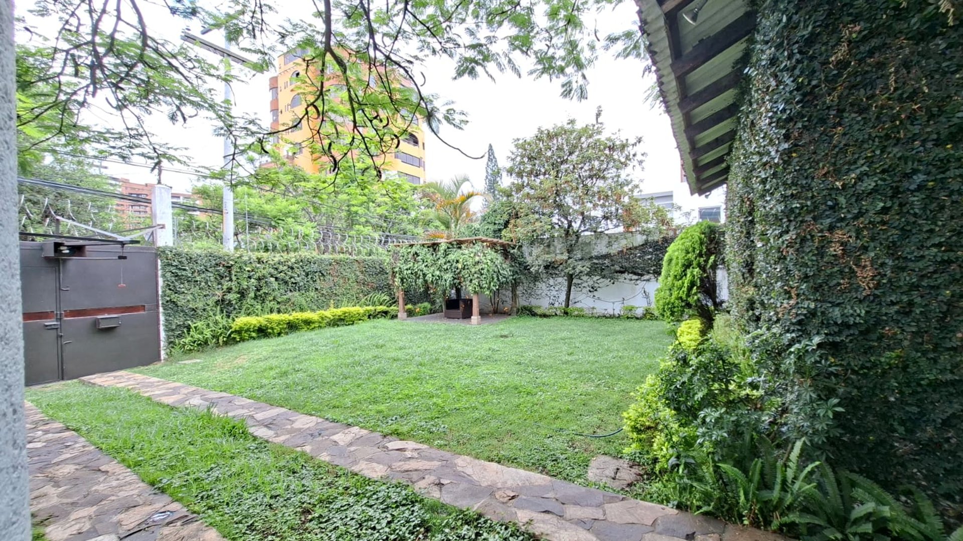 Exclusiva Casa en Venta en Zona 13, Ciudad de Guatemala - Miniatura 10