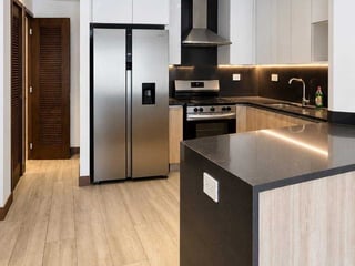 APARTAMENTO EN VENTA 📍 Edificio Reserva 10, Zona 10 - 2
