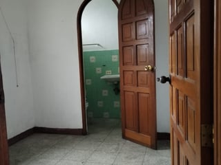 Casa en venta Zona 13 Aurora 1 - 3