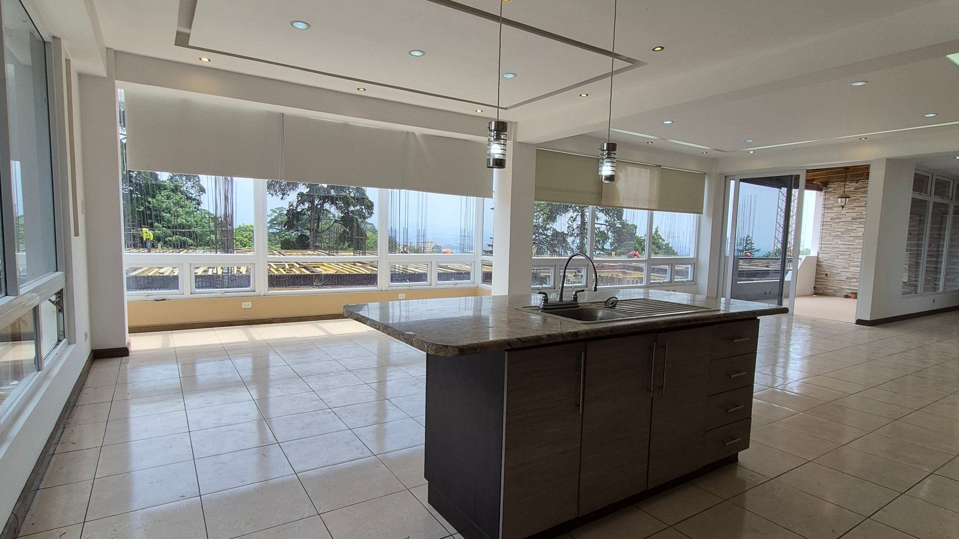 Apartamento en Renta en Kanajuyu Zona 16
