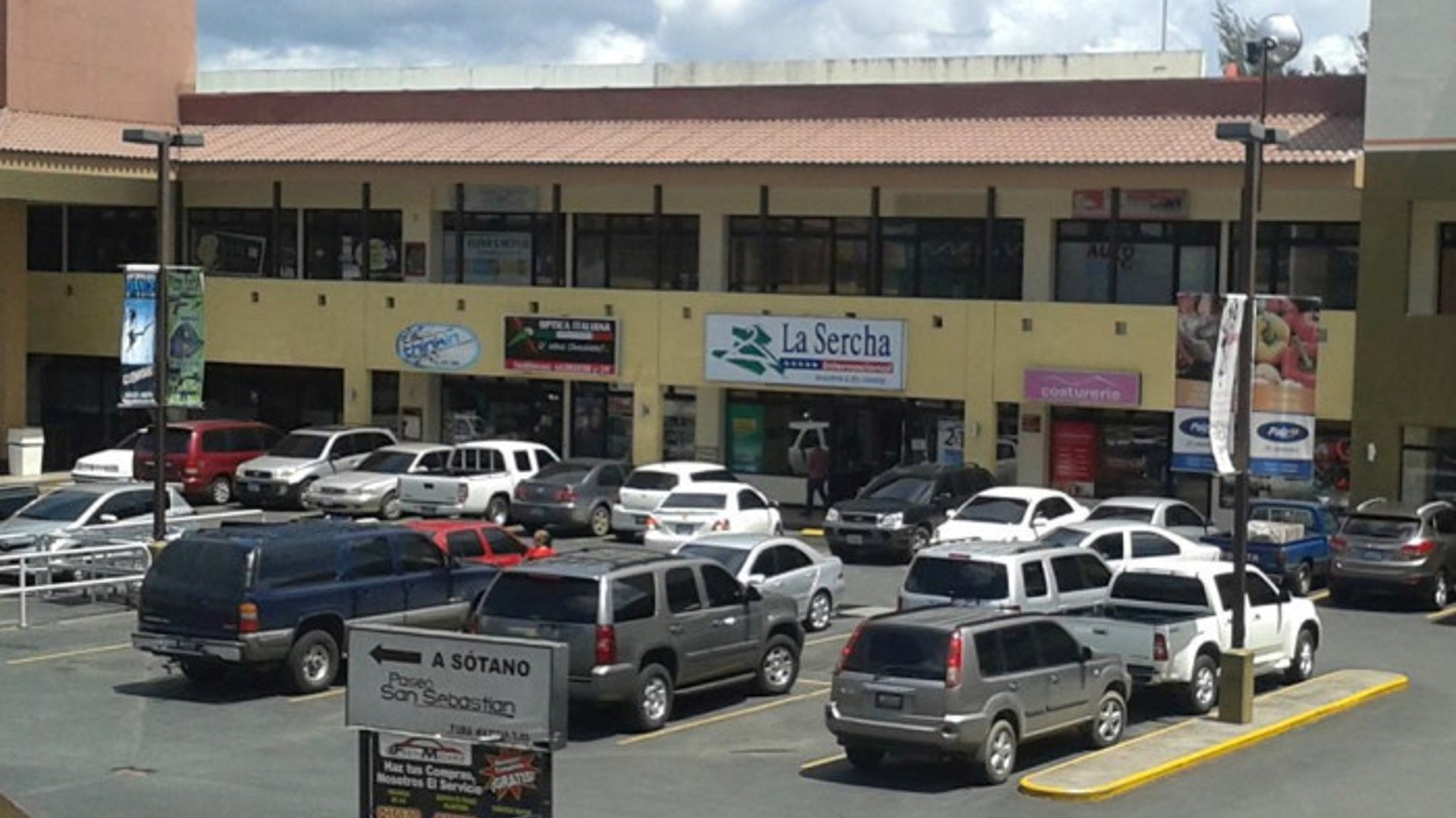 Se alquila local Comercial en Carretera a El Salvador