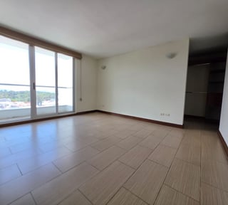 Alquiler apartamento 3 Dormitorios | Condado La Villa Zona 14 (B)