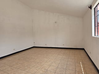 Casa en Venta San Pedro Las Huertas Antigua Guatemala. - Image 4