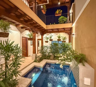Los Franciscanos Ciudad Vieja, Casa en Venta. Luz