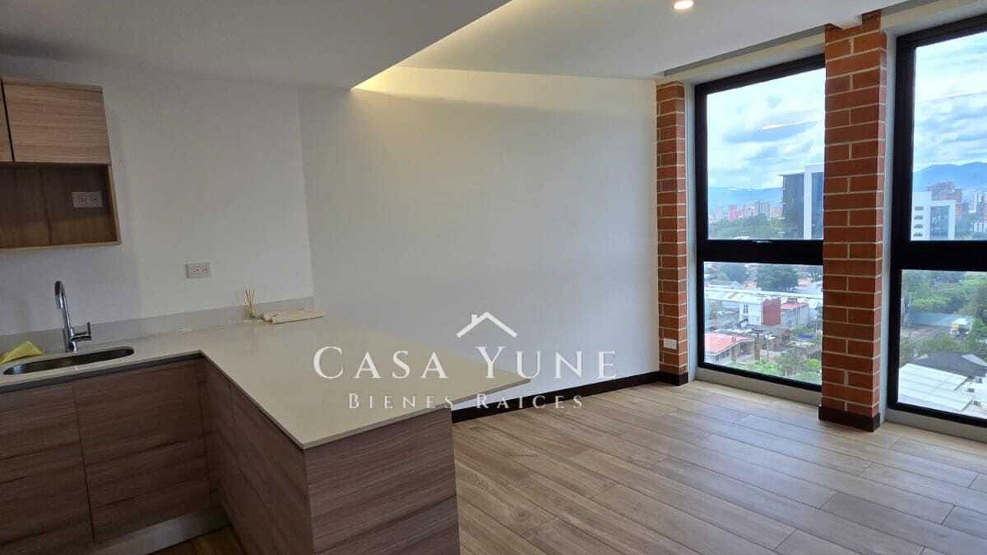 Apartamento en alquiler zona 14 TerraDelfines - Image 1