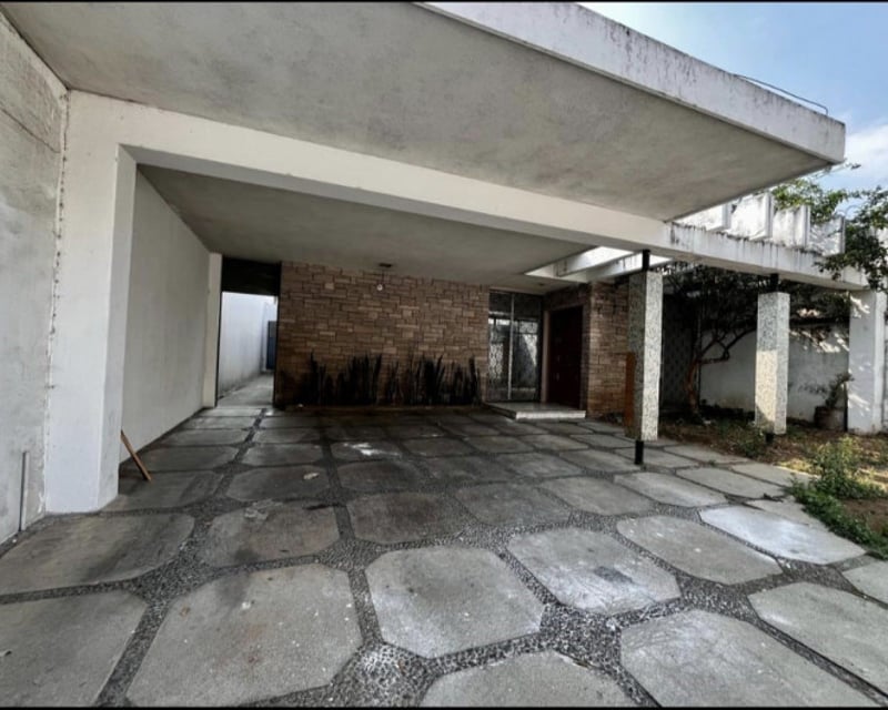 Casa Comercial En Renta Sobre Avenida Las Americas Z 13