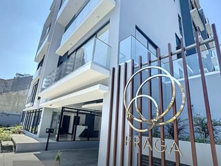 TORRE PRAGA / Apartamento en Venta para inversión, zona 15 - Image 1