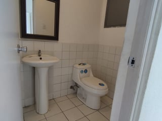 VENTA DE OFICINA EN PLAZA BURÓ | 20 CALLE, ZONA 10 - 2