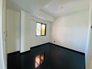 Vendo apartamento en Edificio Solaria zona 16 iniciando la Montaña - 2