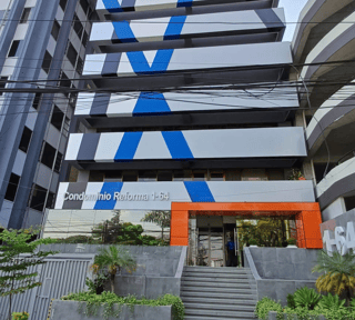 RENTA Oficina Zona 9 Condominio Reforma 
