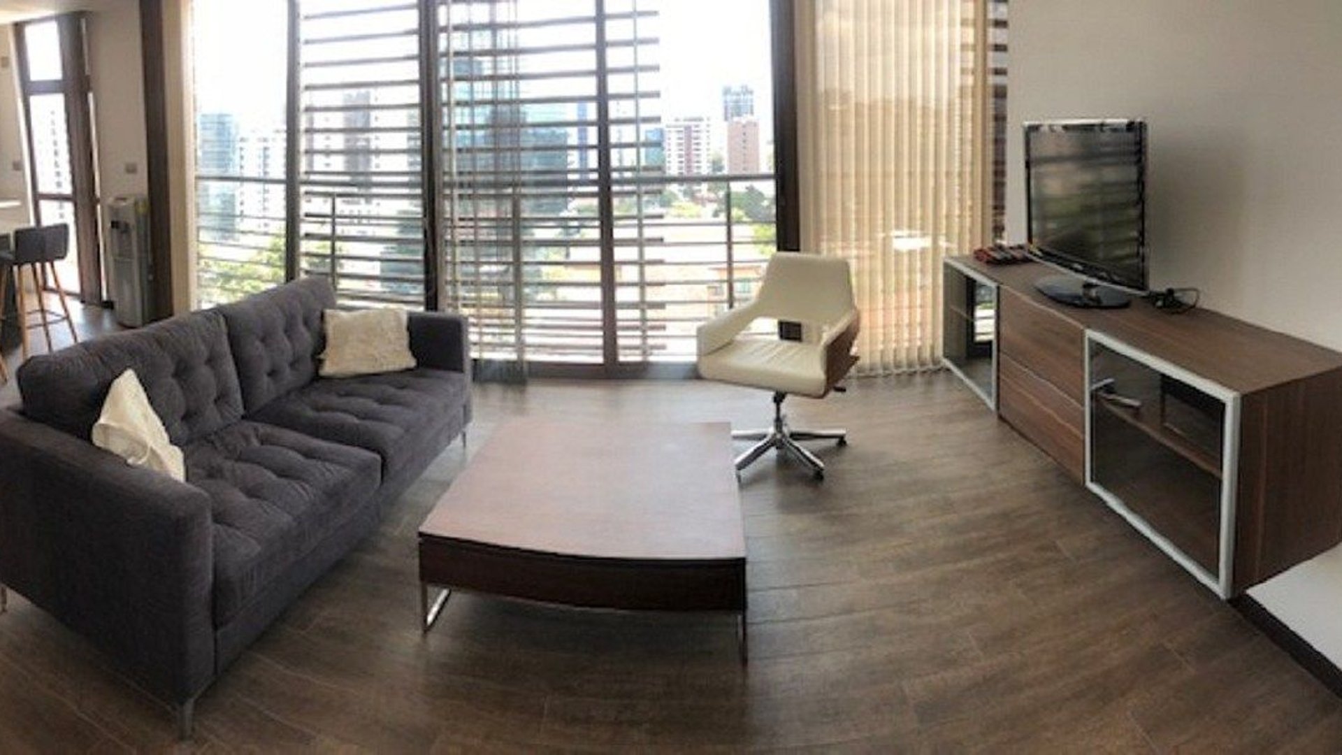 APARTAMENTO  AMUEBLADO EN VENTA URBANA ZONA 10
