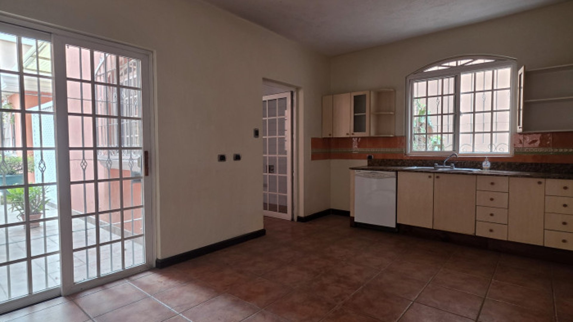 Casa en alquiler en Santa Elisa Z.12 Guatemala - Miniatura 9