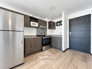 Apartamento en renta en Petápolis zona 12 - 3 habitaciones y área comercial - 3