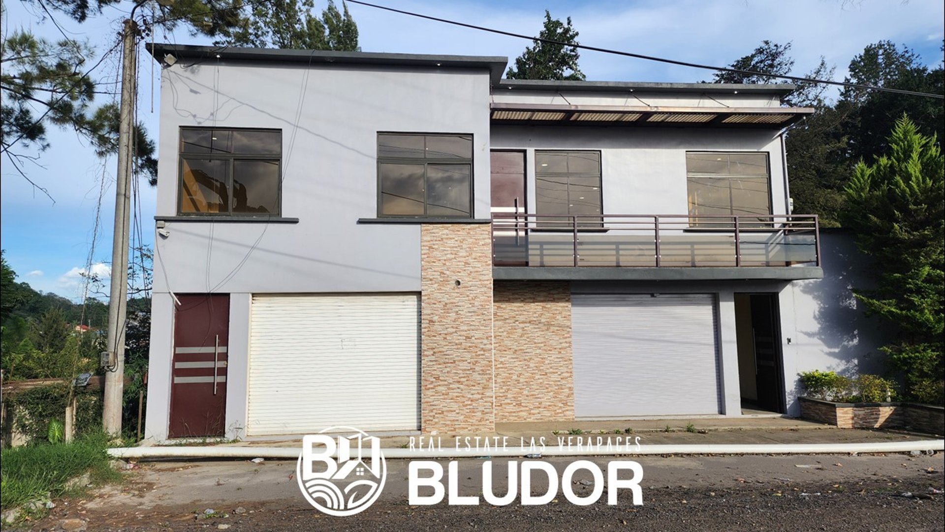 Santa Cruz Verapaz – Edificio Comercial a Orilla de Ruta - Miniatura 2