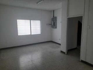 Renta Casa Zona 10, A pocos metros de Hospital Centro Medico - 4
