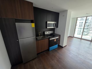 Apartamento en renta de 1 habitacion con gimnasio en zona 10 Ref-5923 - 2