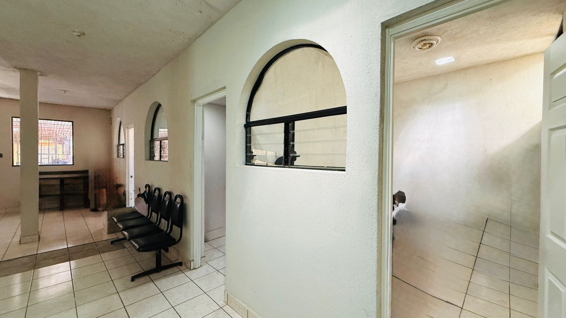 ALQUILER DE CASA PARA VIVIENDA U OFICINAS - BOCA DEL MONTE - Miniatura 7