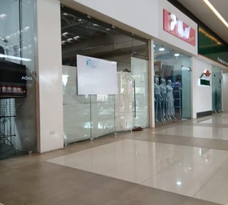 Local comercial en renta en importante plaza comercial
