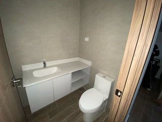 Apartamento en Venta – Parque 14, Zona 14 - Image 9