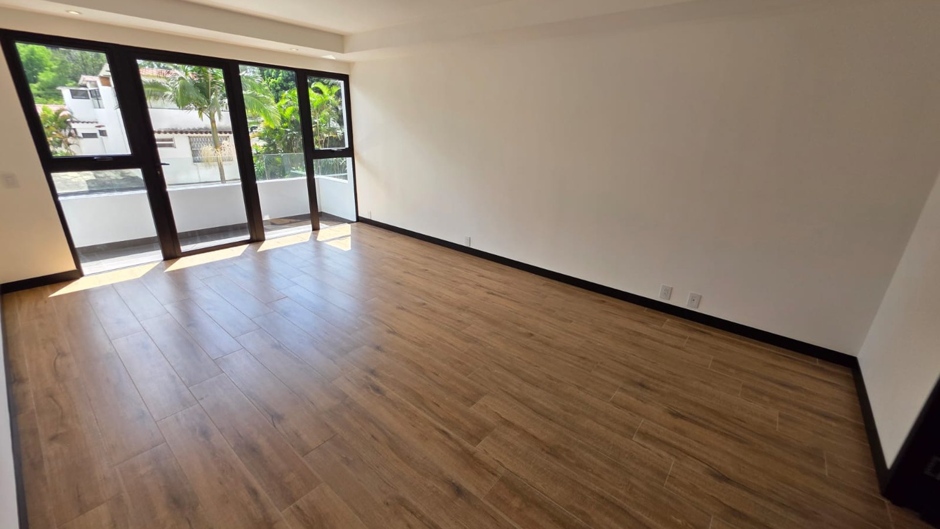Apartamento en venta de 3 habitaciones en z15 con Gimnasio  Ref-5216 - Miniatura 4