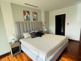 Apartamento amueblado de 2 habitaciones en alquiler Torre Real CES - Image 13