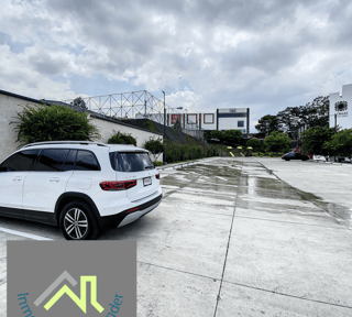 Terreno en Venta – Lomas de San Isidro