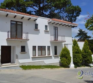 Casa en venta en La Española Muxbal.