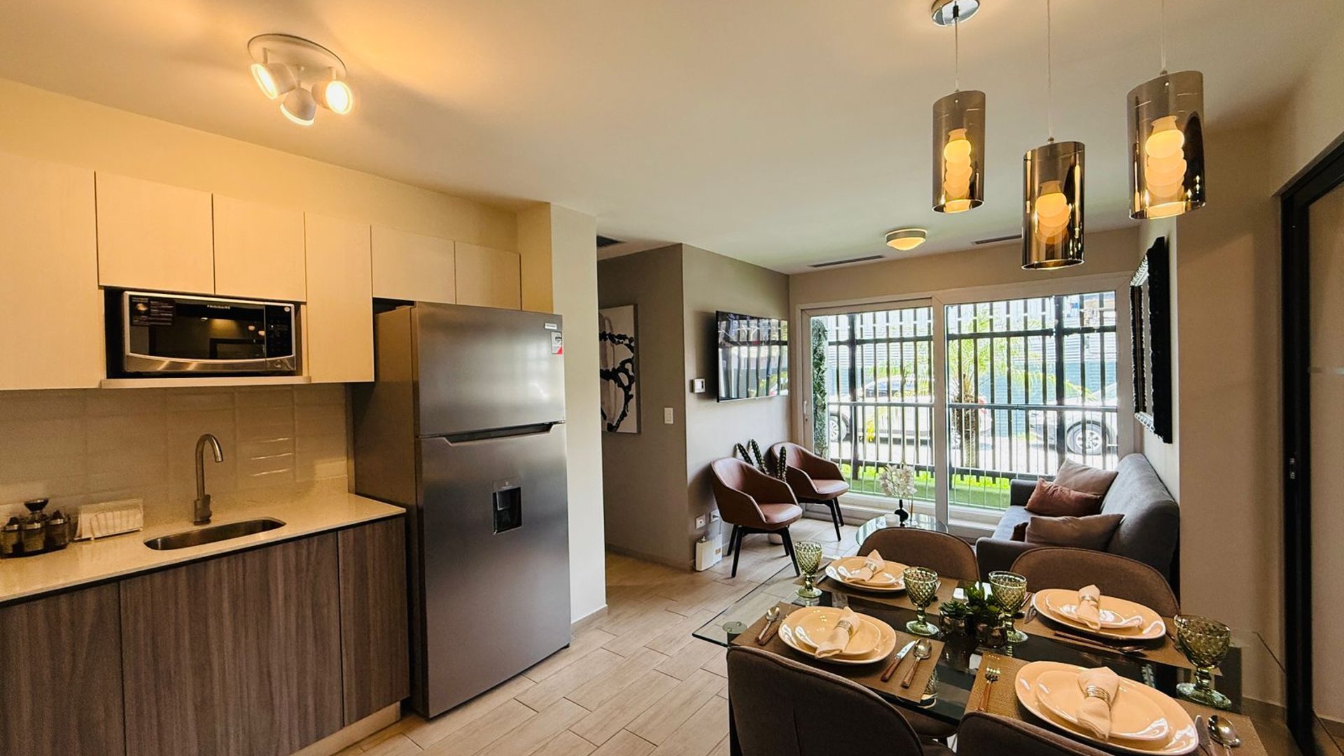 Venta de Apartamento de 3 Dormitorios - Andares 12, Zona 12