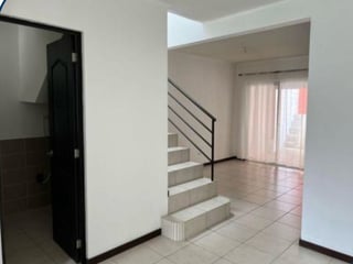 Venta de casa en Condominio La Reserva Km 26.6 Carr. El Salvador - 2